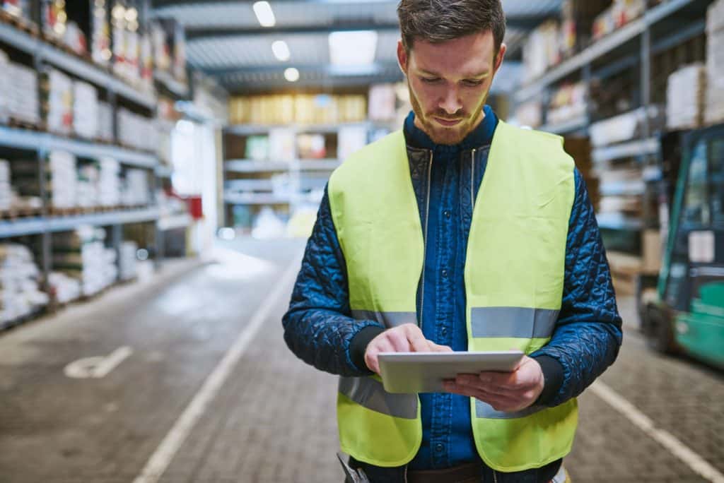 Superviseur relevant les défis du commerce en ligne